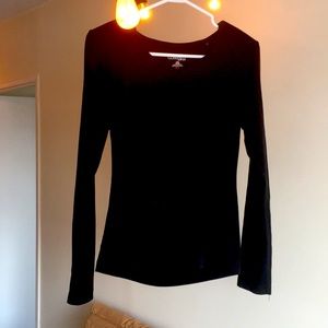 Black v neck long sleeved shirt